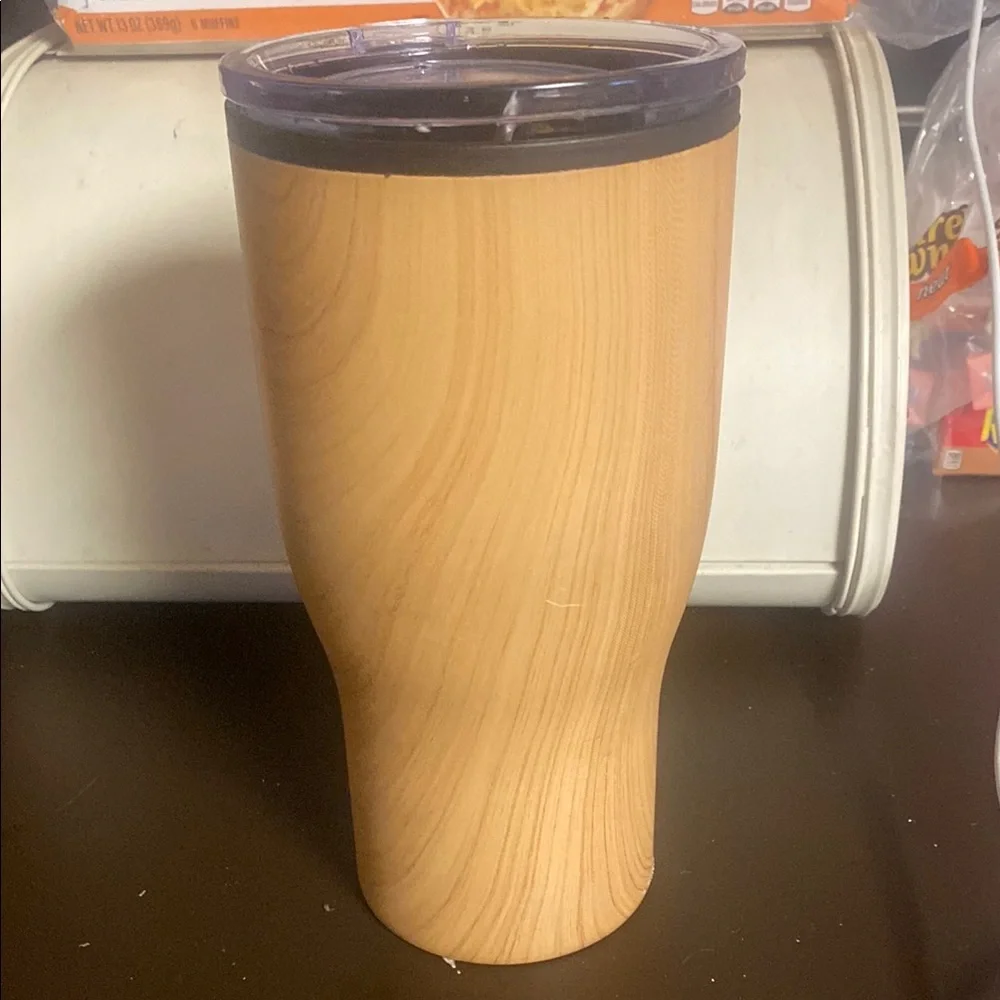 Natural Wood Finish Tumbler with Lid